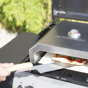 metal pizza spatula in use